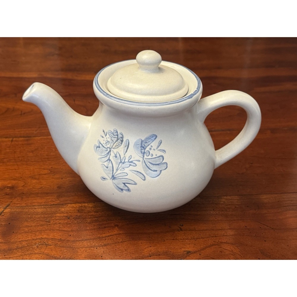 Pfaltzgraff Yorktowne Teapot 5 Cup Stoneware Country Kitchen